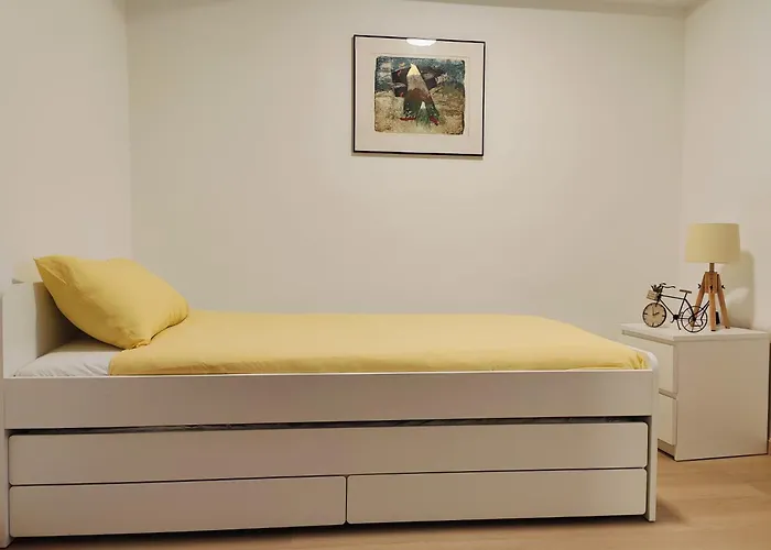 Bright & Cozy Appartment In Brussels