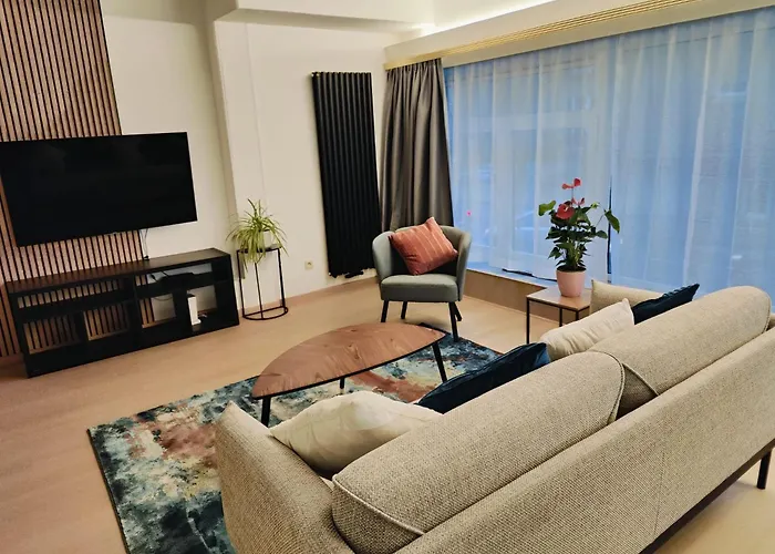 Bright & Cozy Appartment In Brussels